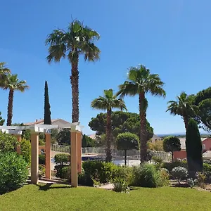 Location Pour 4 Personnes Presqu Ile De Giens 3 Etoiles Hyères